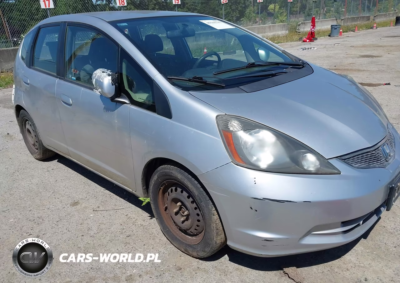2013 Honda Fit VIN:JHMGE8H38DC023087 - 14