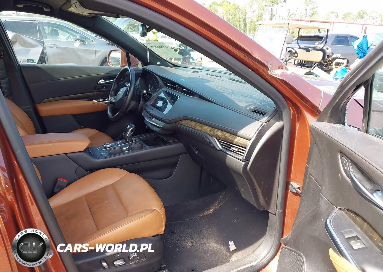 2019 Cadillac Xt4 Premium Luxury VIN:1GYFZCR46KF137929 - 5