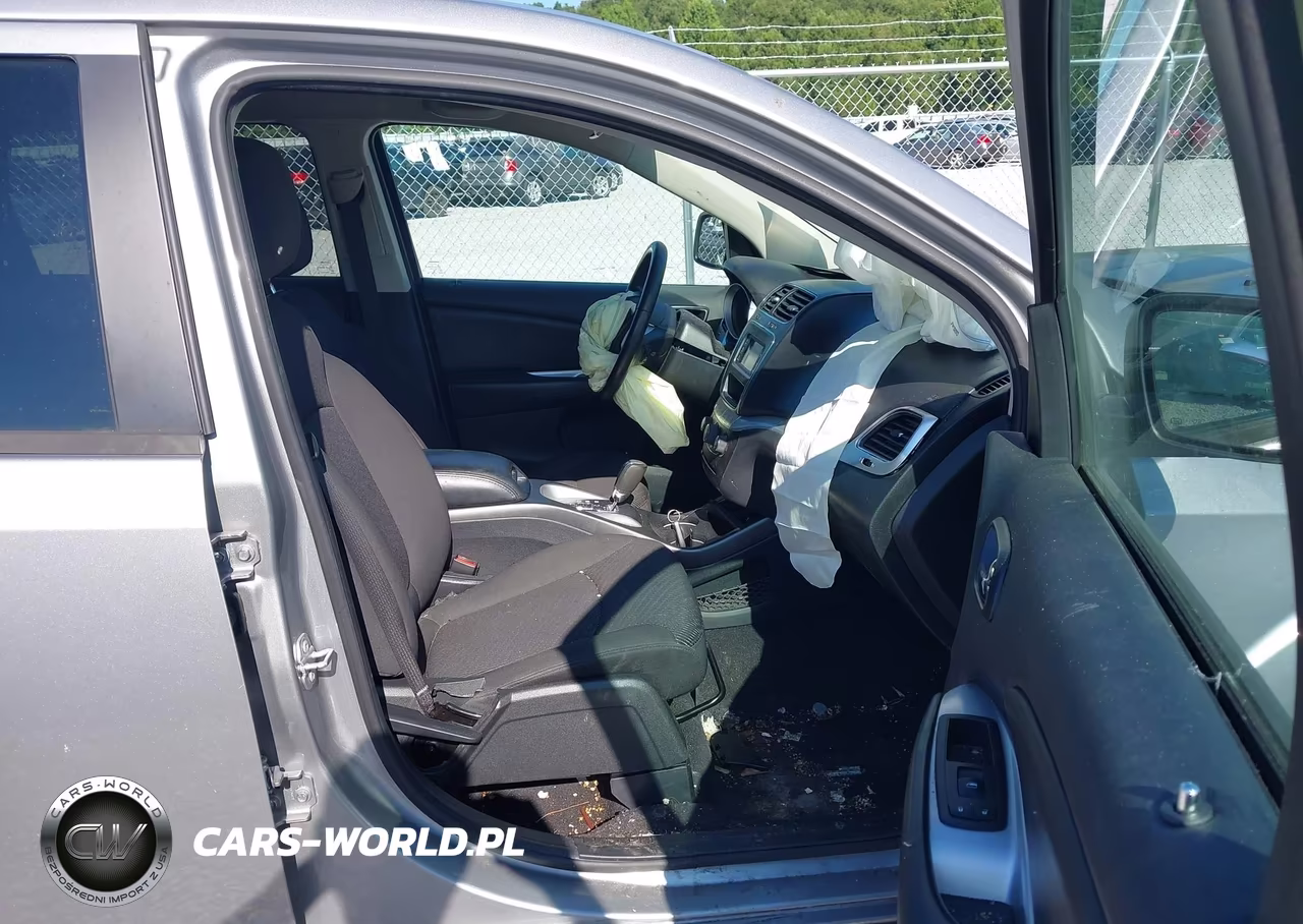 2018 Dodge Journey Se VIN:3C4PDCAB0JT295495 - 5