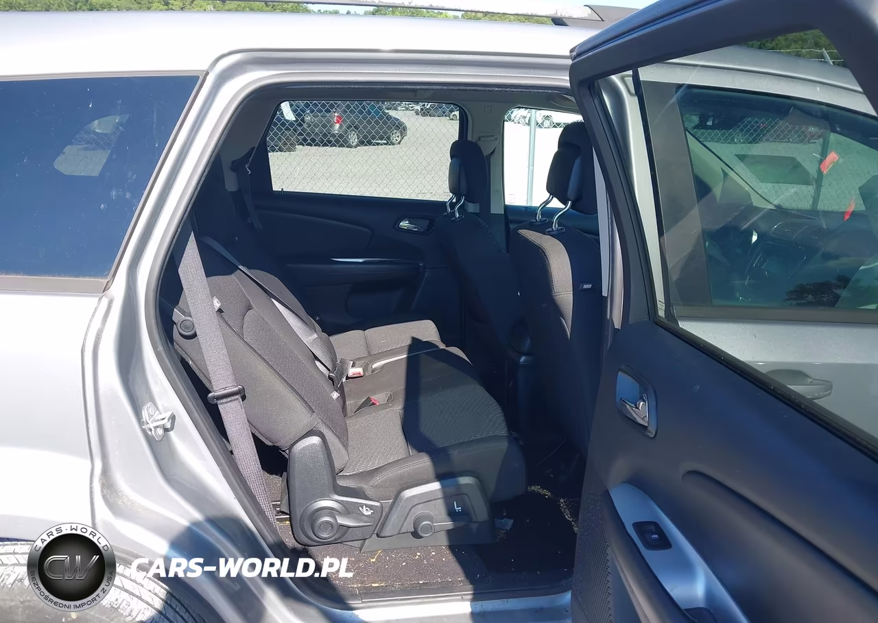 2018 Dodge Journey Se VIN:3C4PDCAB0JT295495 - 8