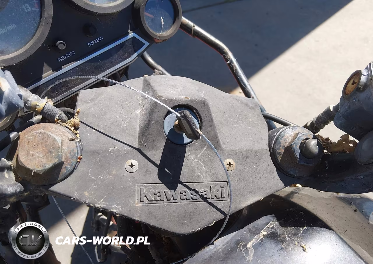 1985 Kawasaki Zx900 VIN:JKAZX2A12FB505681 - 11