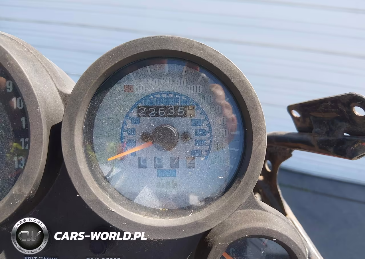 1985 Kawasaki Zx900 VIN:JKAZX2A12FB505681 - 7