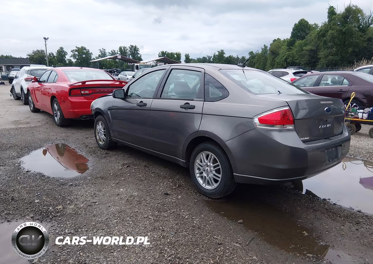 2009 Ford Focus Se VIN:1FAHP35N99W222167 - 3