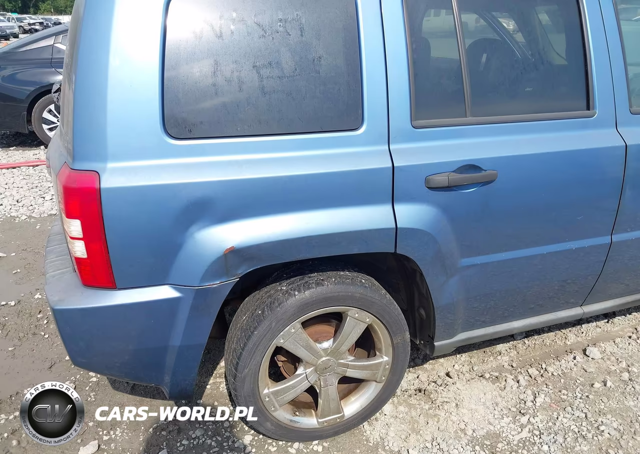 2007 Jeep Patriot Sport VIN:1J8FT28077D382508 - 6
