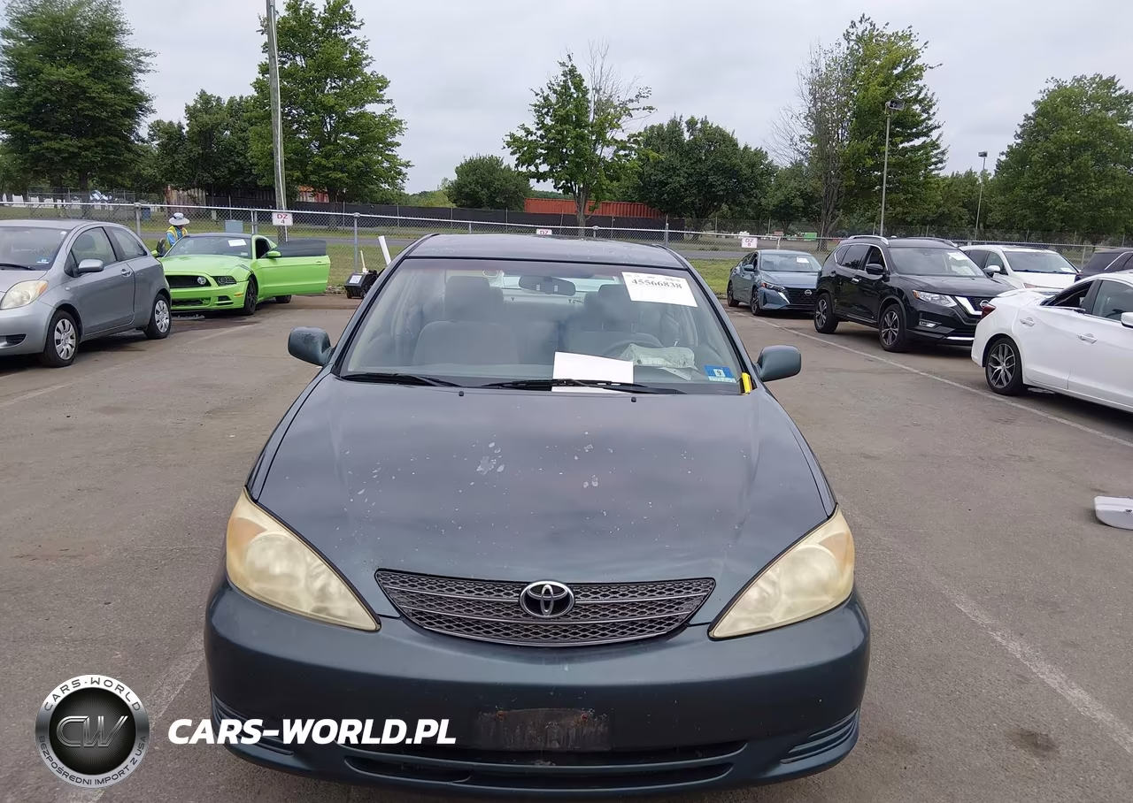 2002 Toyota Camry Le VIN:4T1BE32K82U615459 - 12