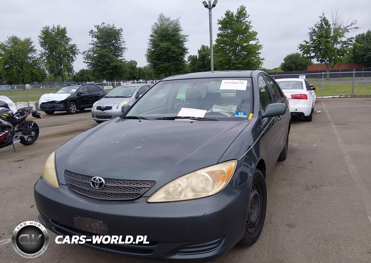 2002 Toyota Camry Le VIN:4T1BE32K82U615459 - 2