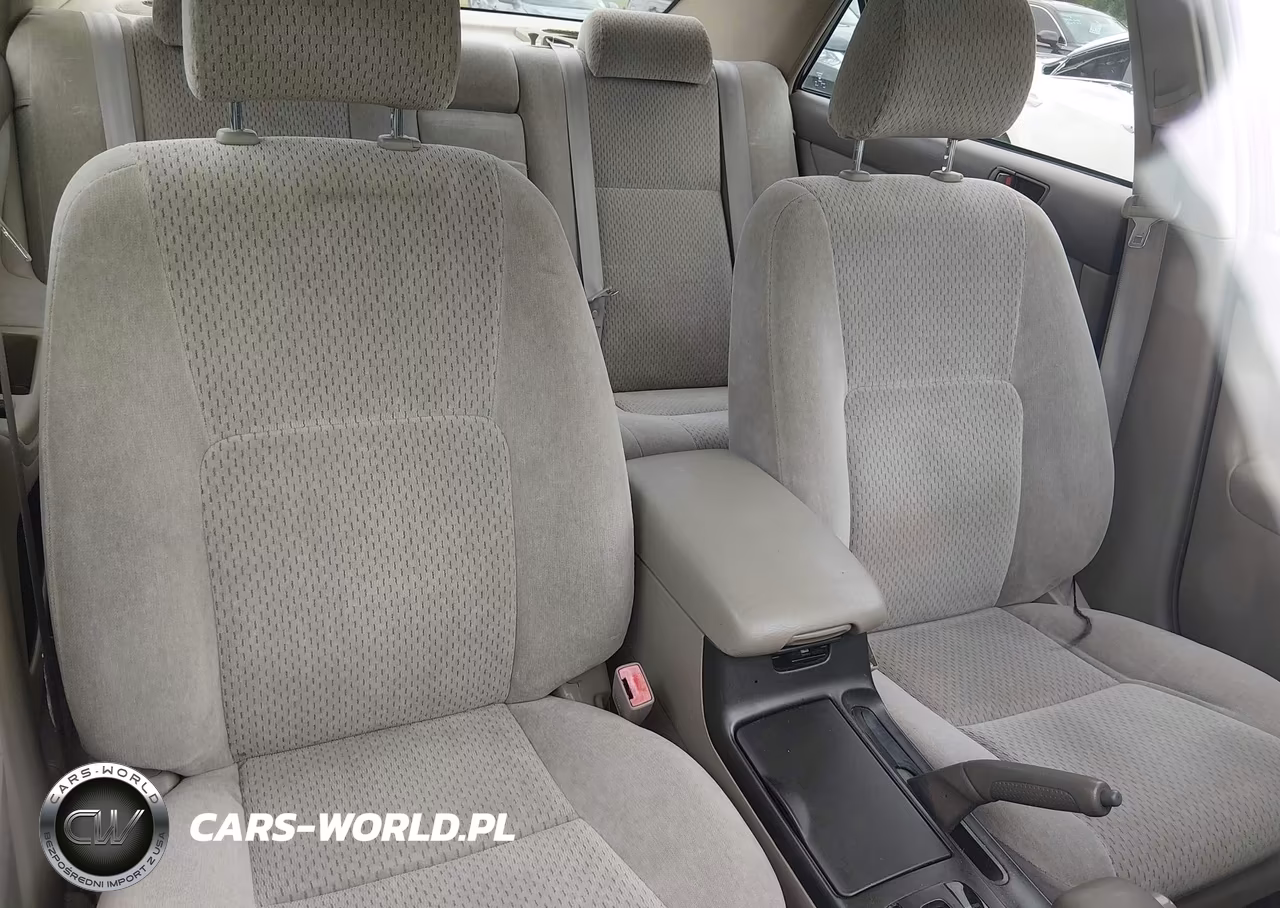 2002 Toyota Camry Le VIN:4T1BE32K82U615459 - 5