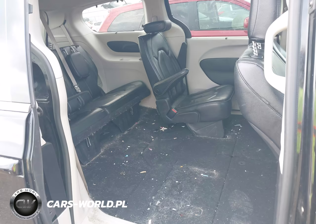 2022 Chrysler Pacifica Touring L VIN:2C4RC1BG3NR185544 - 8