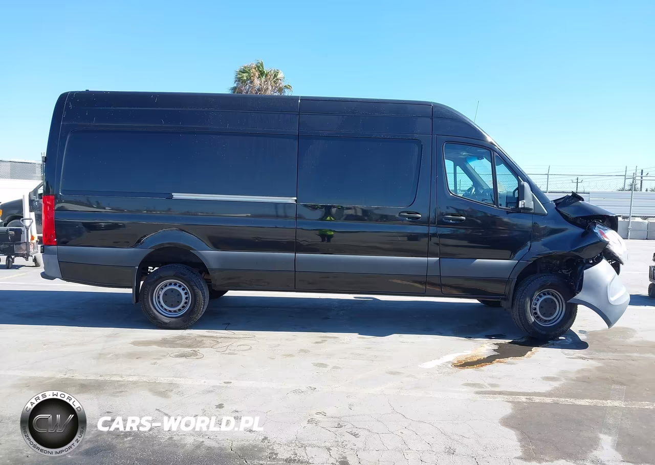 2022 Mercedes-Benz Sprinter 2500 High Roof V6 VIN:W1Y4ECVY2NT097870 - 13