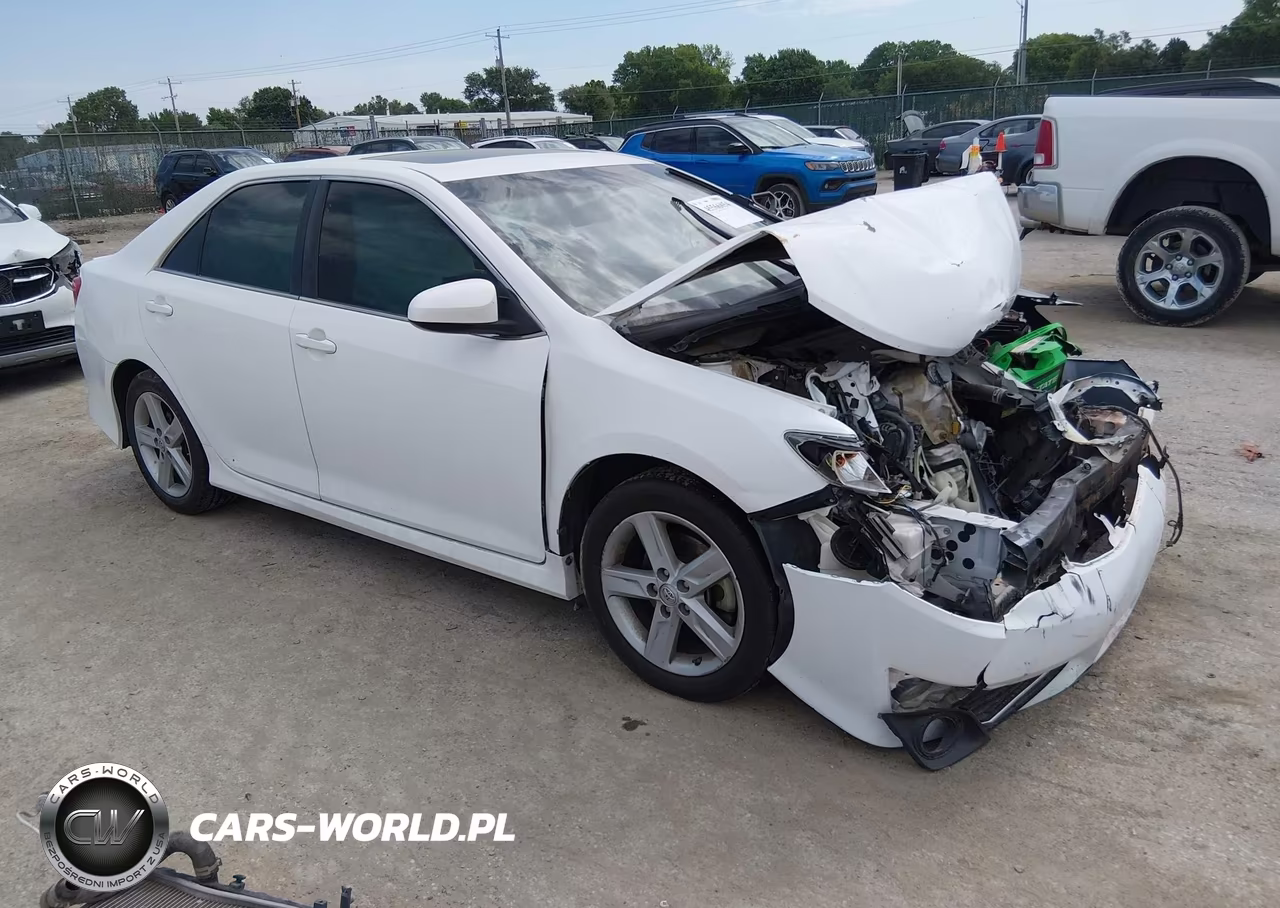 2014 Toyota Camry Se – zdjęcie 1 z 16