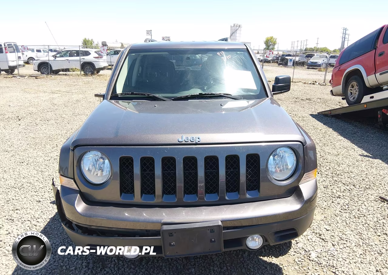 2016 Jeep Patriot Latitude VIN:1C4NJPFB8GD700596 - 11