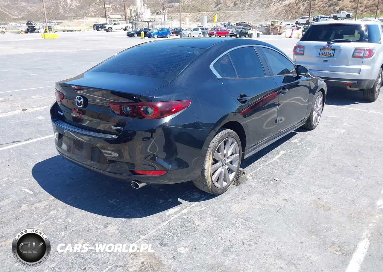 2023 Mazda Mazda3 2.5 S Preferred VIN:3MZBPACMXPM380283 - 4