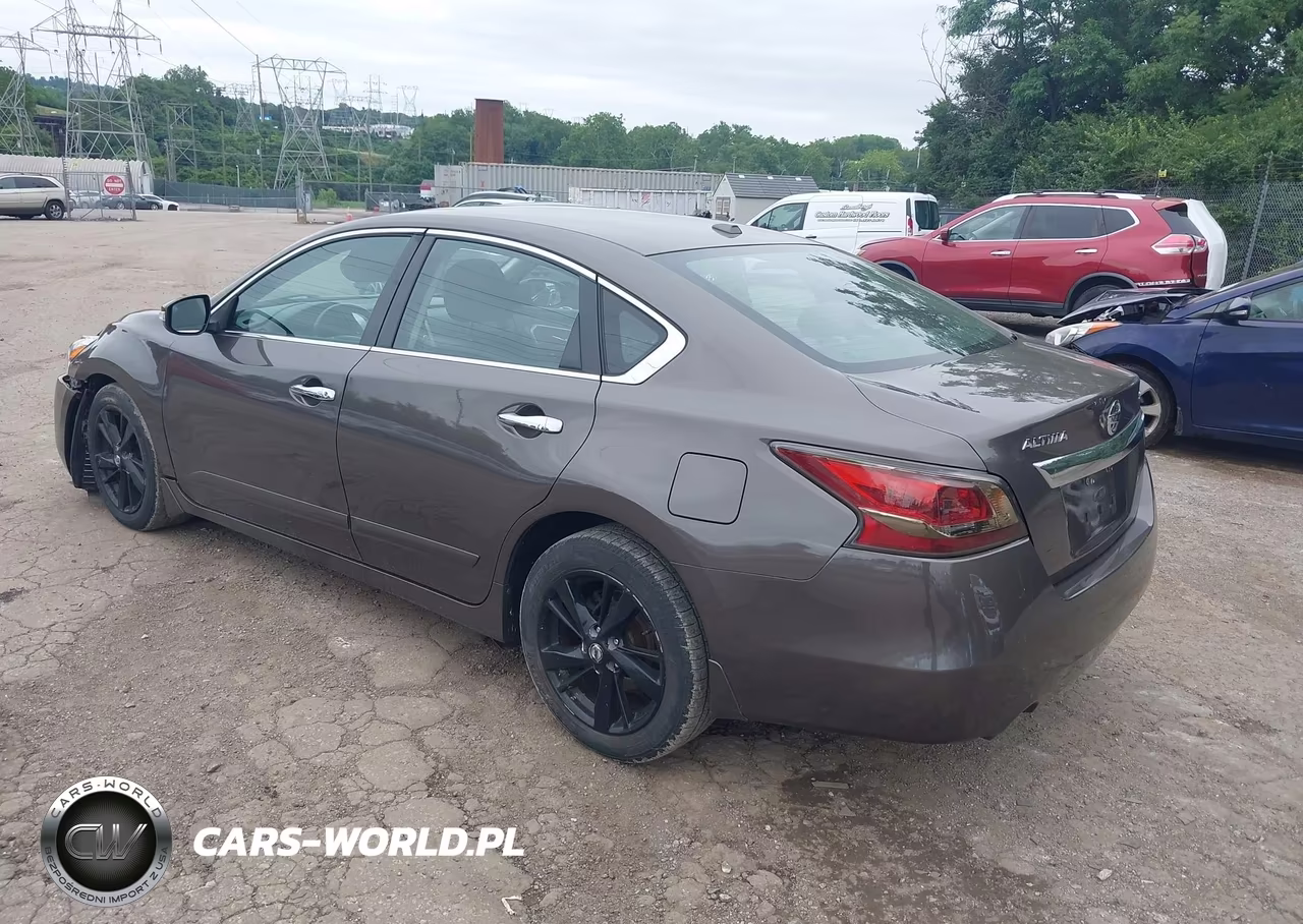 2015 Nissan Altima 2.5 Sv VIN:1N4AL3AP1FC592255 - 3