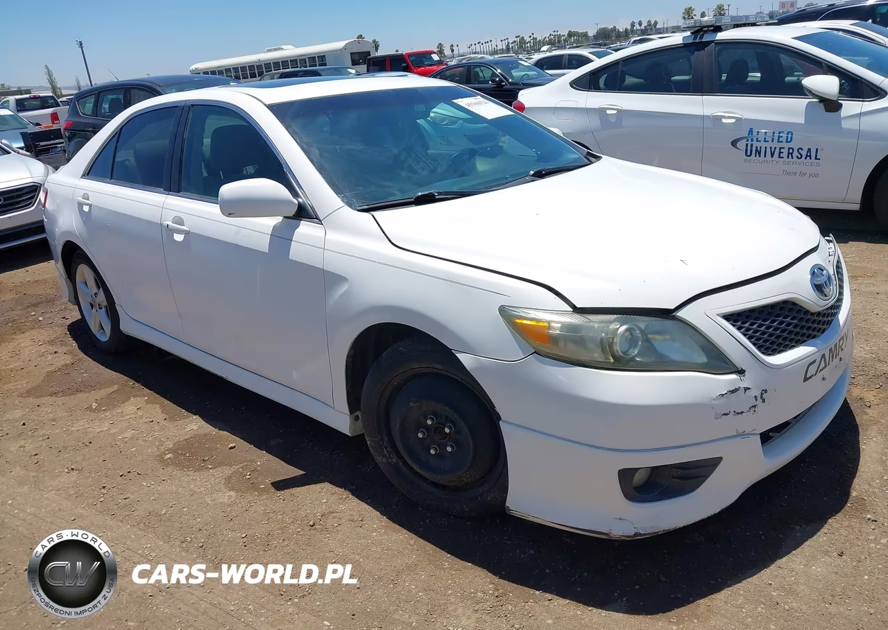 2010 Toyota Camry Se – zdjęcie 1 z 11