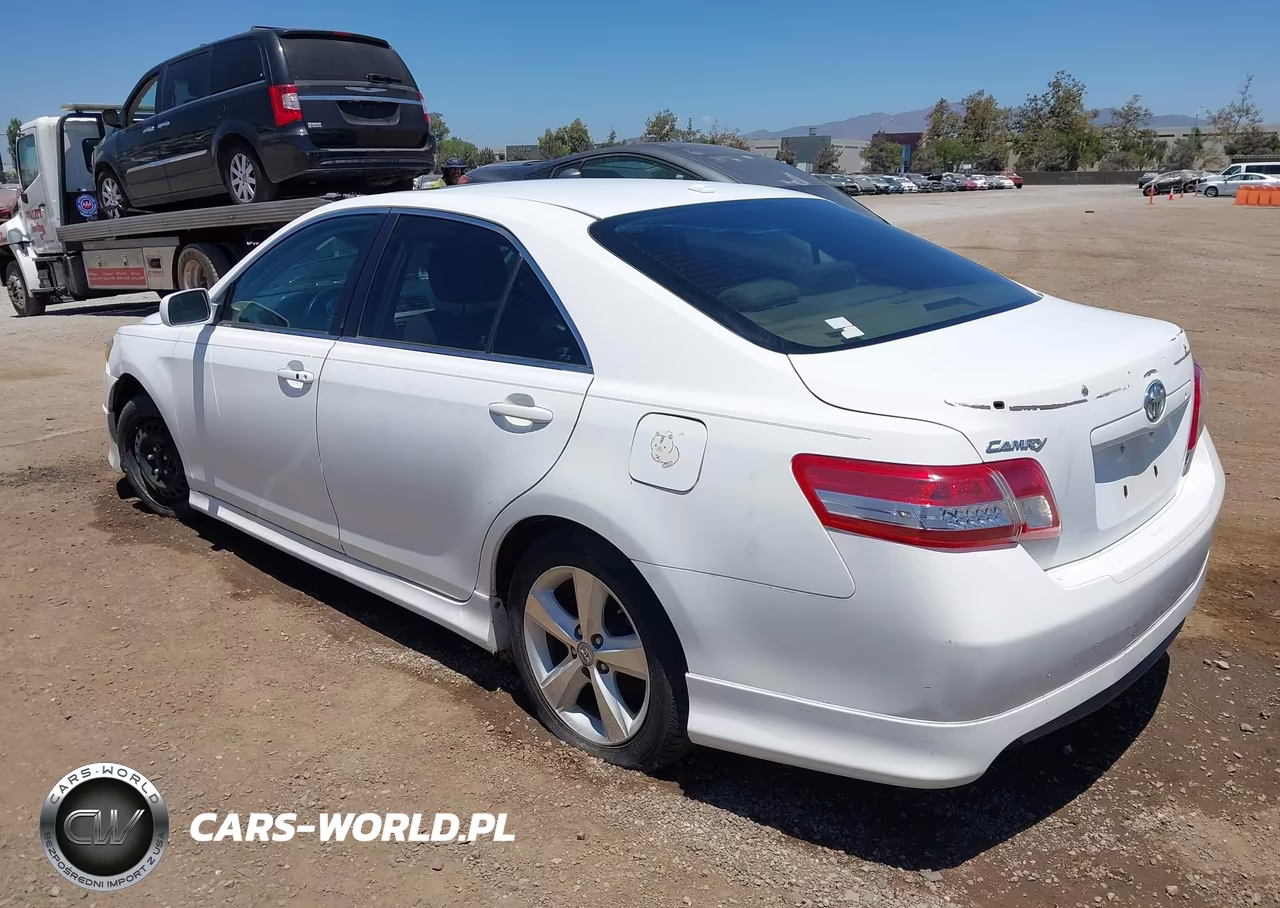 2010 Toyota Camry Se VIN:4T1BF3EK3AU566324 - 3
