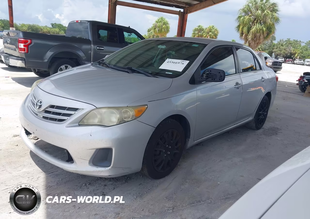 2013 Toyota Corolla Le VIN:2T1BU4EE0DC974839 - 2