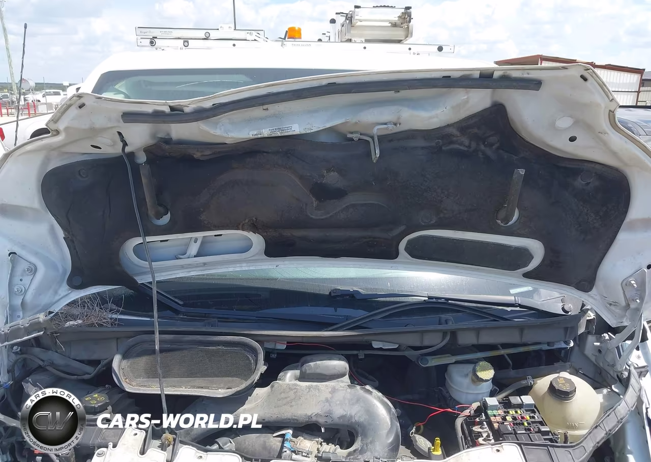 2019 Ford Transit-150 VIN:1FTYE1ZM6KKA43426 - 10