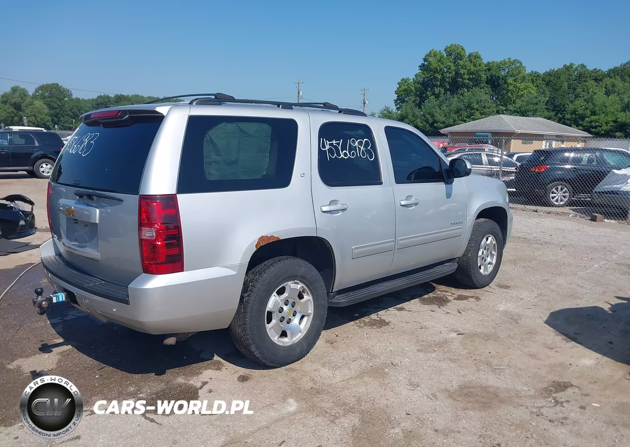 2013 Chevrolet Tahoe Lt VIN:1GNSKBE08DR366725 - 4