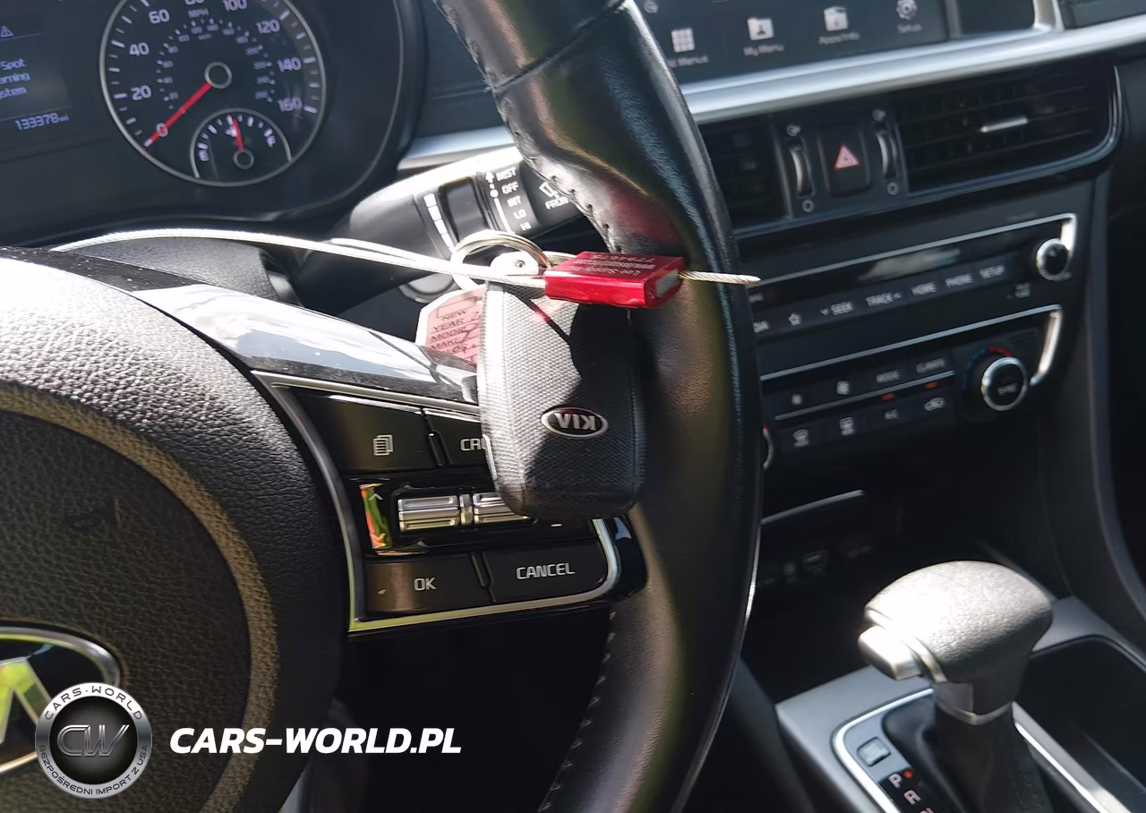 2019 Kia Optima S VIN:5XXGT4L3XKG280188 - 11