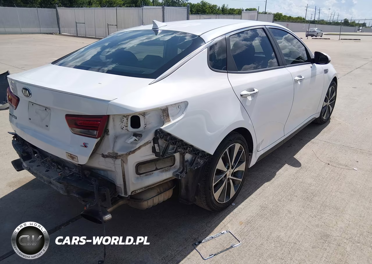 2019 Kia Optima S VIN:5XXGT4L3XKG280188 - 4