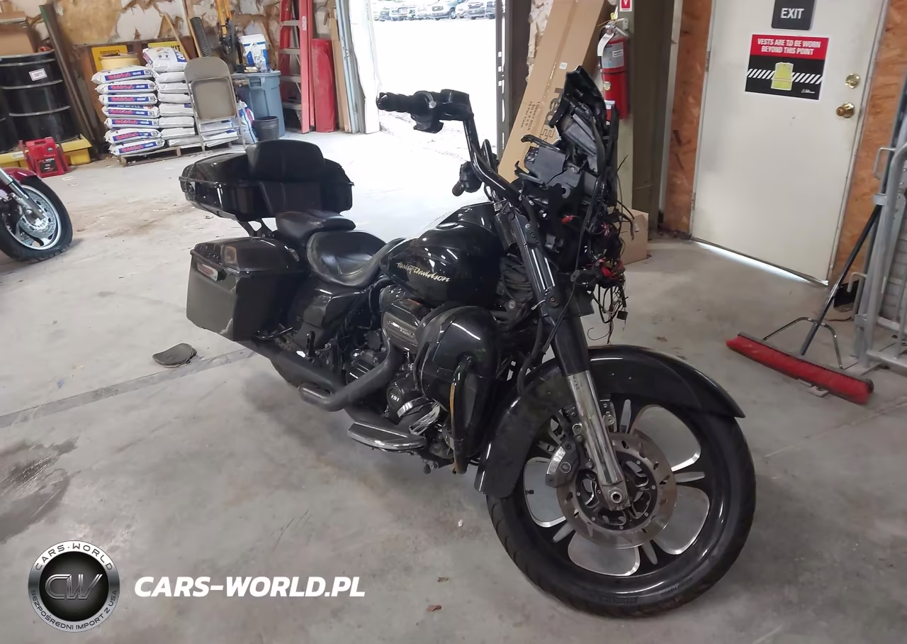 2017 Harley-Davidson Flhxse Cvo Street Glide