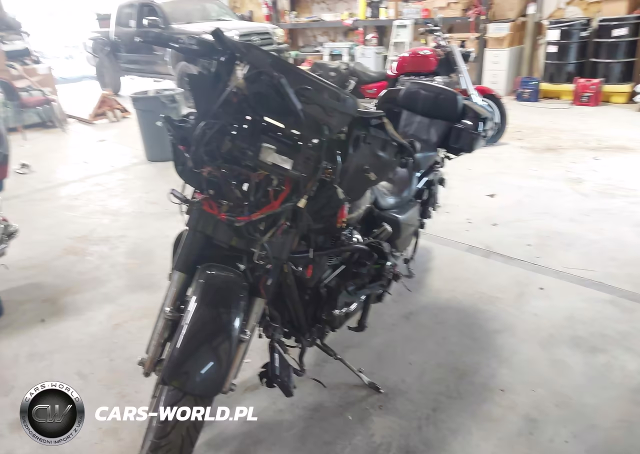 2017 Harley-Davidson Flhxse Cvo Street Glide VIN:1HD1PXF12HB960850 - 2