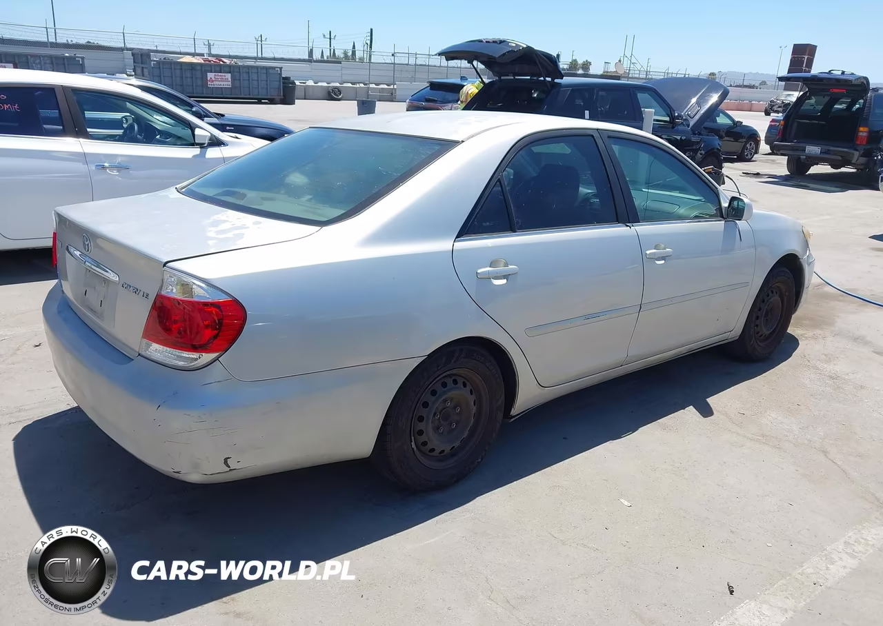 2005 Toyota Camry Le VIN:4T1BE30K95U569793 - 4