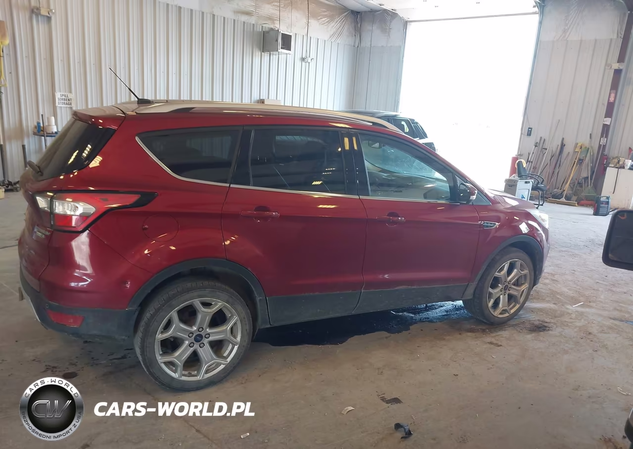 2017 Ford Escape Titanium VIN:1FMCU9J95HUD75725 - 13