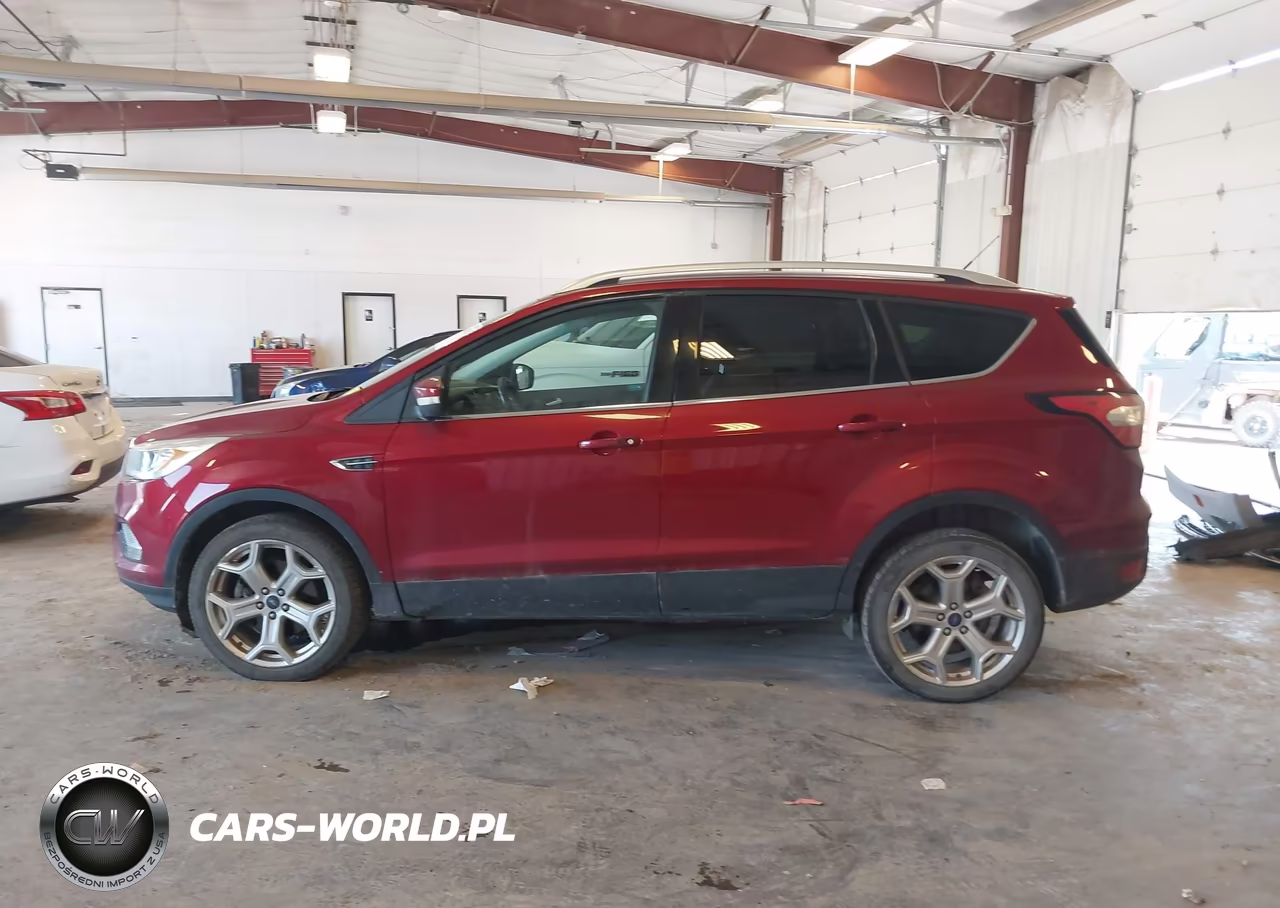 2017 Ford Escape Titanium VIN:1FMCU9J95HUD75725 - 14
