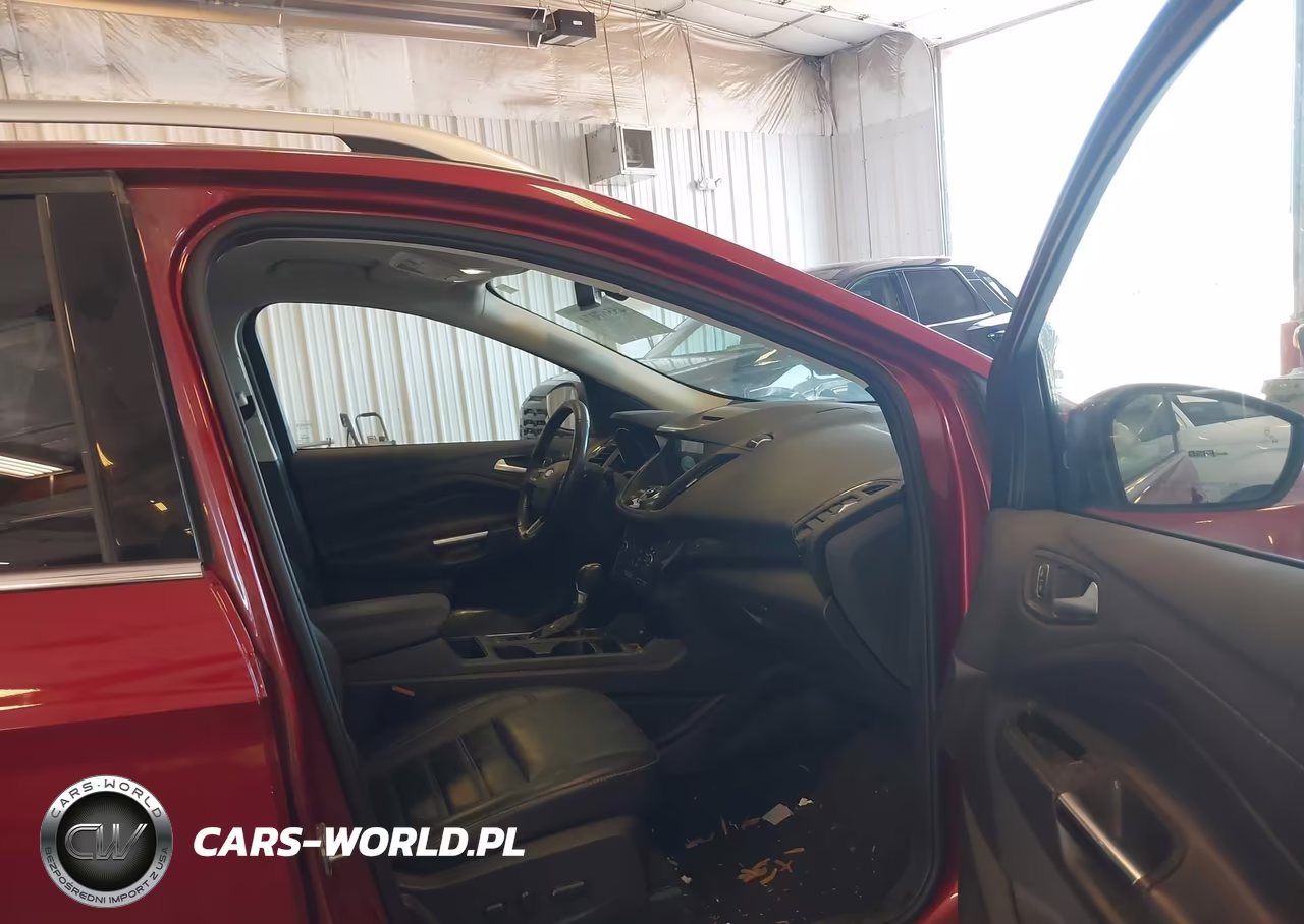 2017 Ford Escape Titanium VIN:1FMCU9J95HUD75725 - 5