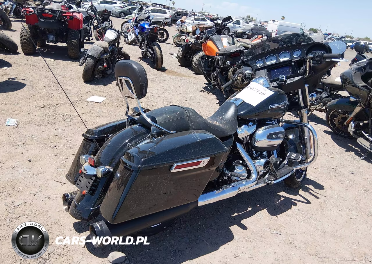 2023 Harley-Davidson Flhx VIN:1HD1KBC1XPB663278 - 17