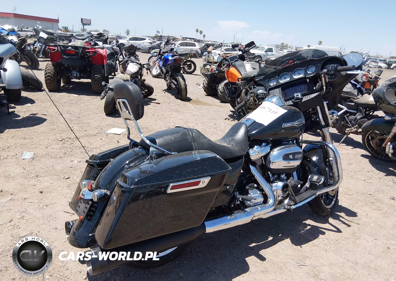 2023 Harley-Davidson Flhx VIN:1HD1KBC1XPB663278 - 4