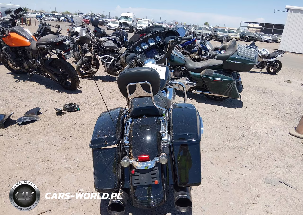 2023 Harley-Davidson Flhx VIN:1HD1KBC1XPB663278 - 6