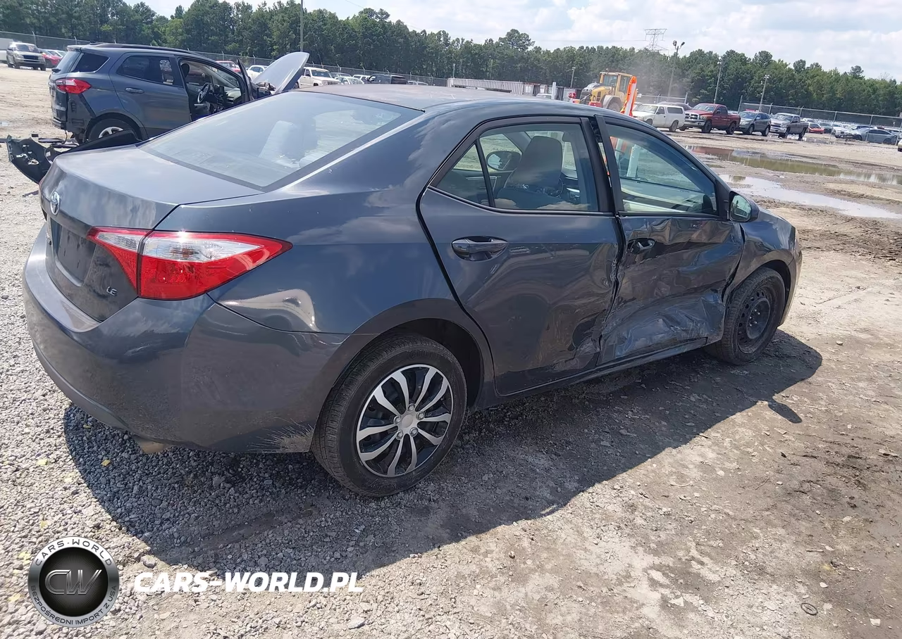 2015 Toyota Corolla Le VIN:2T1BURHE7FC481218 - 4