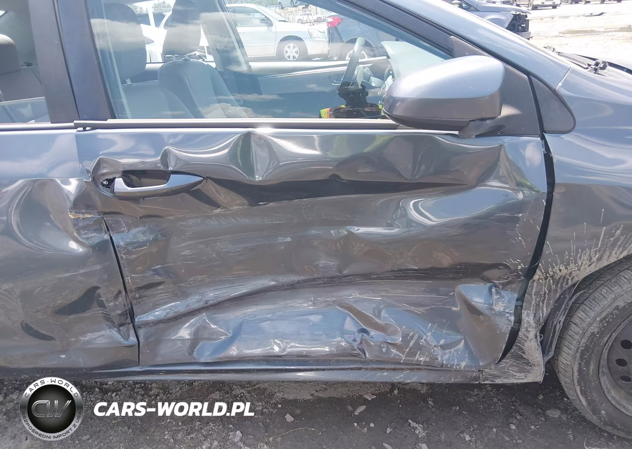 2015 Toyota Corolla Le VIN:2T1BURHE7FC481218 - 6