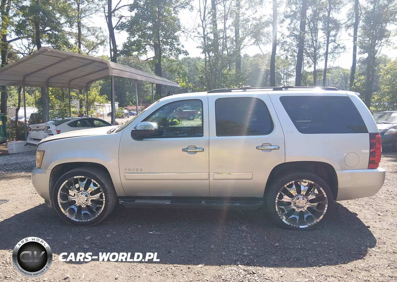 2010 Chevrolet Tahoe Ltz VIN:1GNUCCE04AR168313 - 13