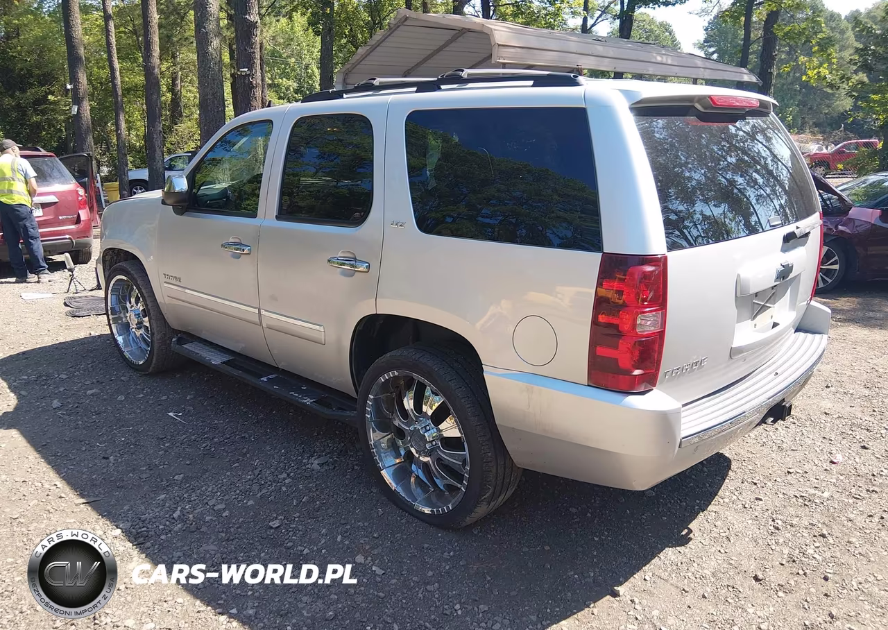 2010 Chevrolet Tahoe Ltz VIN:1GNUCCE04AR168313 - 3