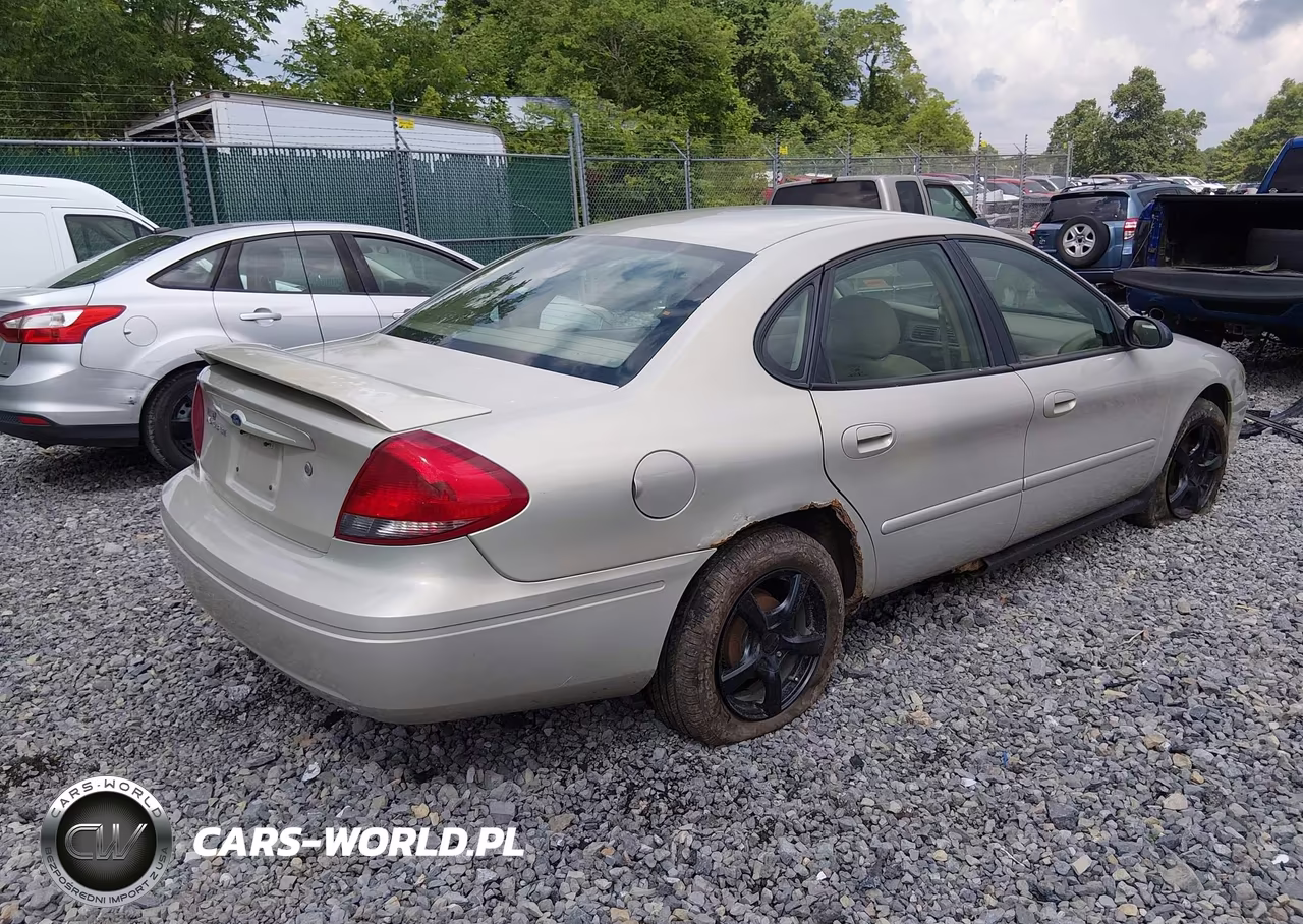 2007 Ford Taurus Se VIN:1FAFP53U07A194962 - 4