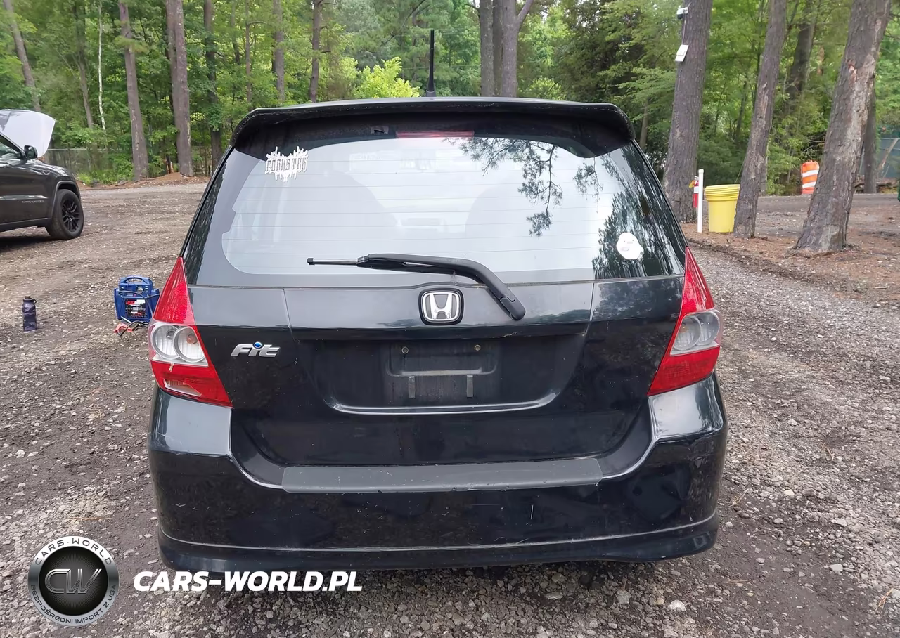 2008 Honda Fit Sport VIN:JHMGD38638S013773 - 17