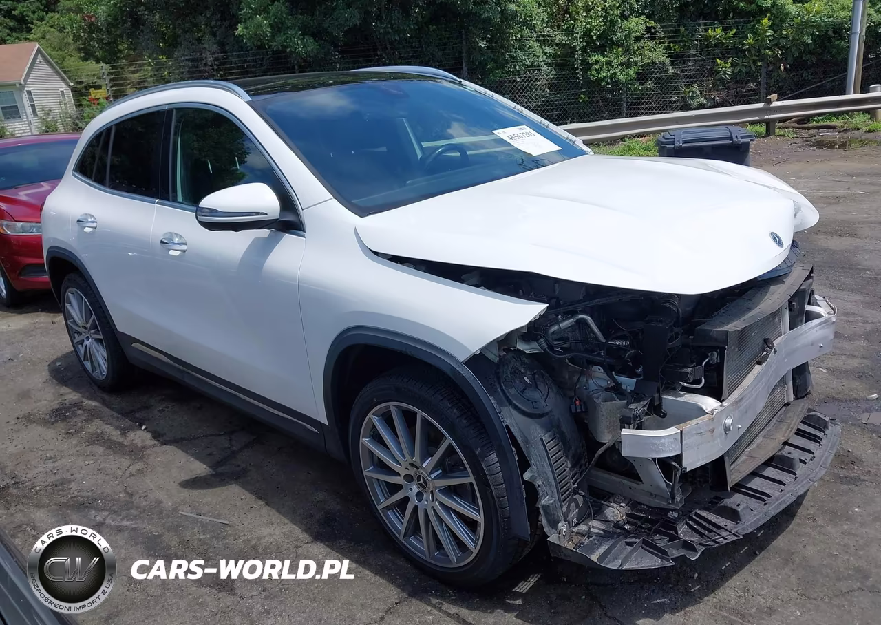 2022 Mercedes-Benz Gla 250 4Matic – zdjęcie 1 z 17