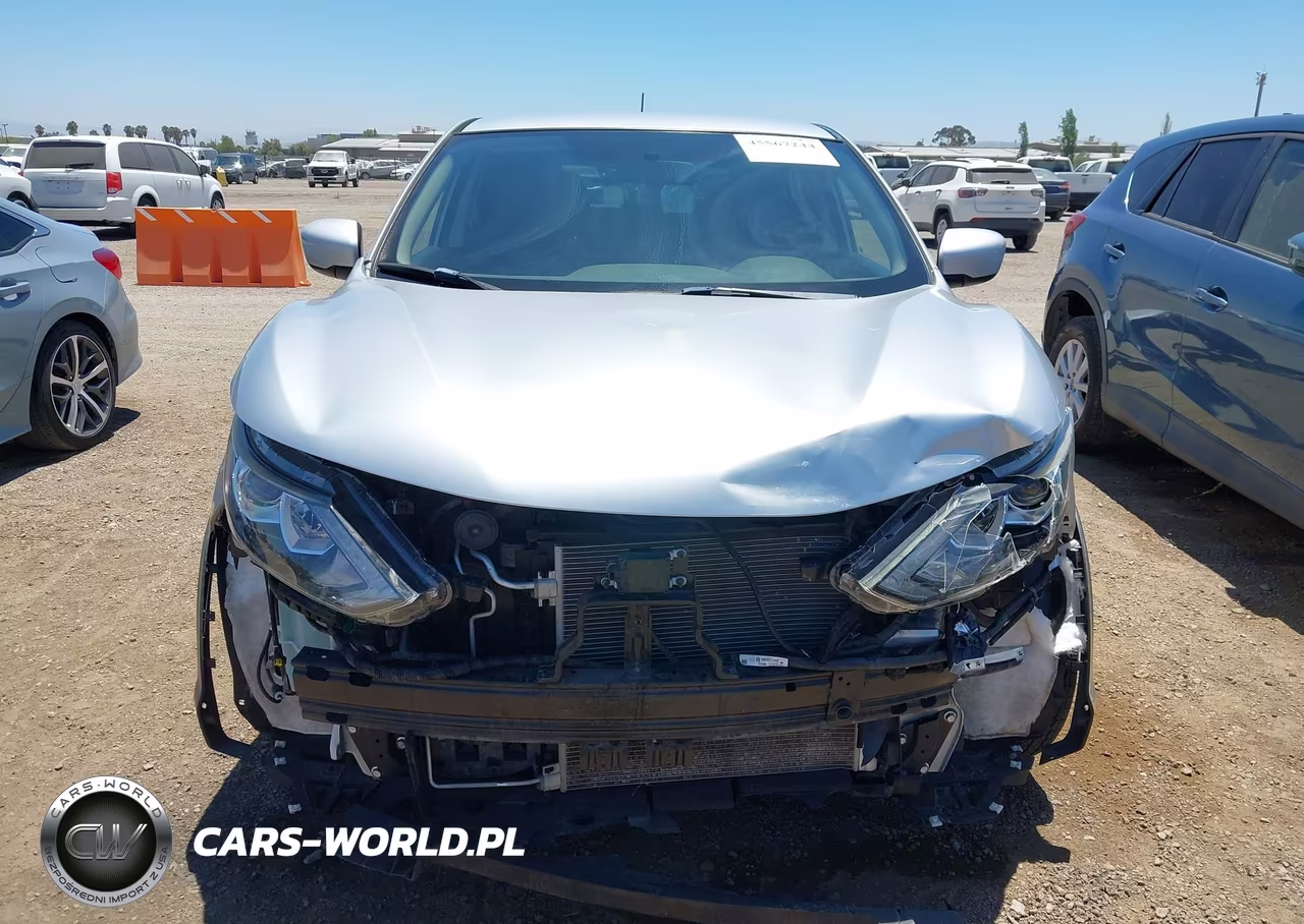 2018 Nissan Rogue Sport S VIN:JN1BJ1CP8JW150783 - 13