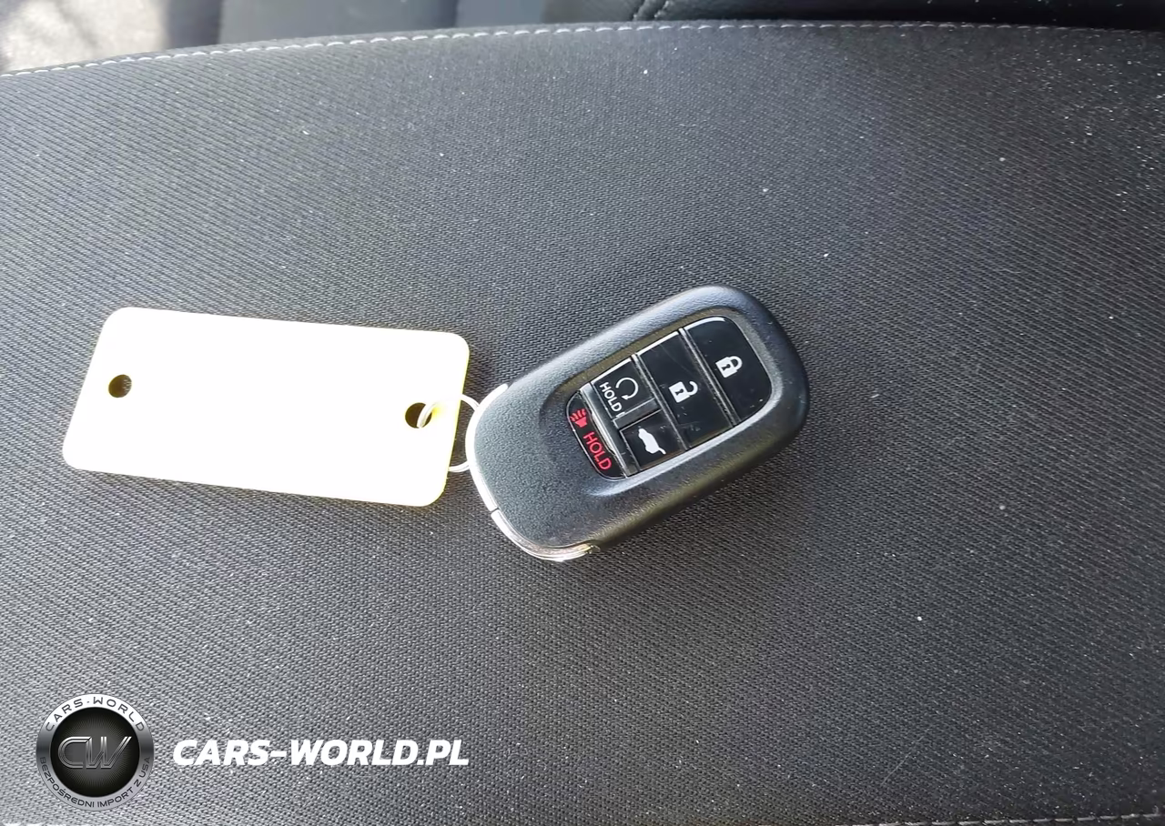 2026 Honda Civic Sport VIN:19XFL2H82TE008104 - 11