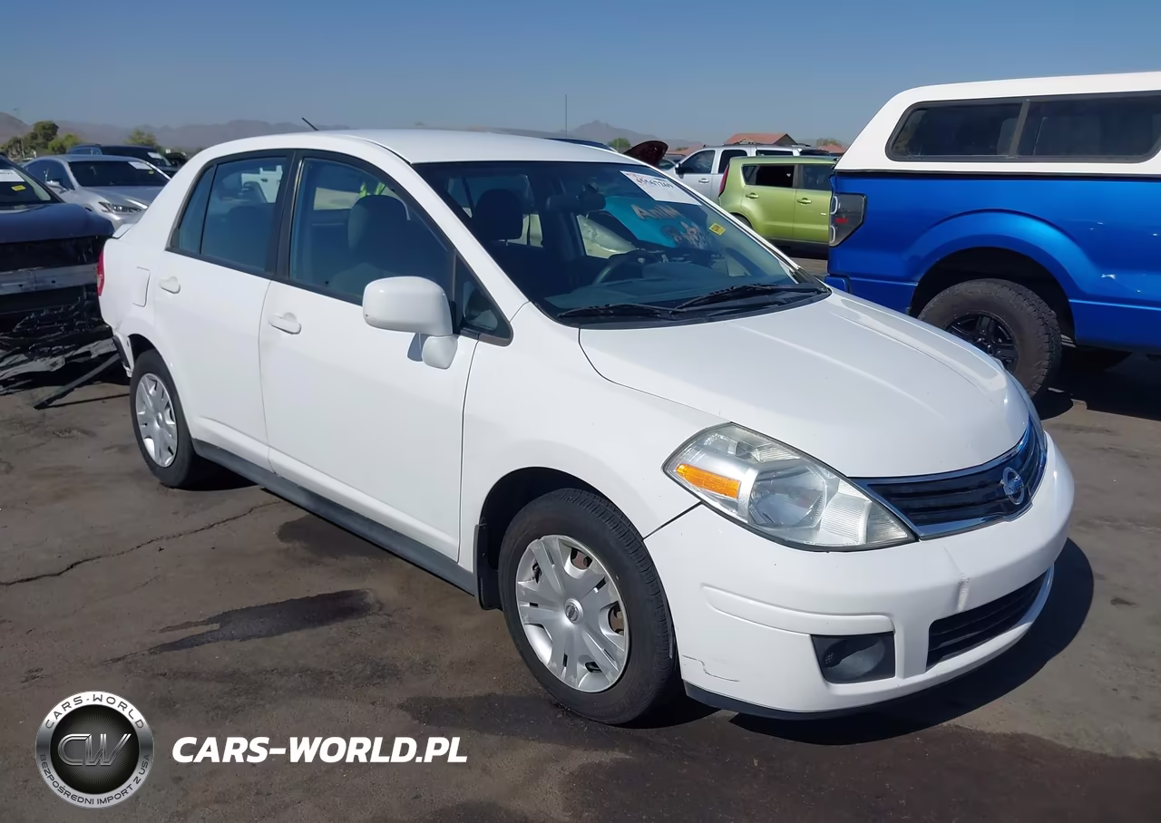 2011 Nissan Versa 1.8S