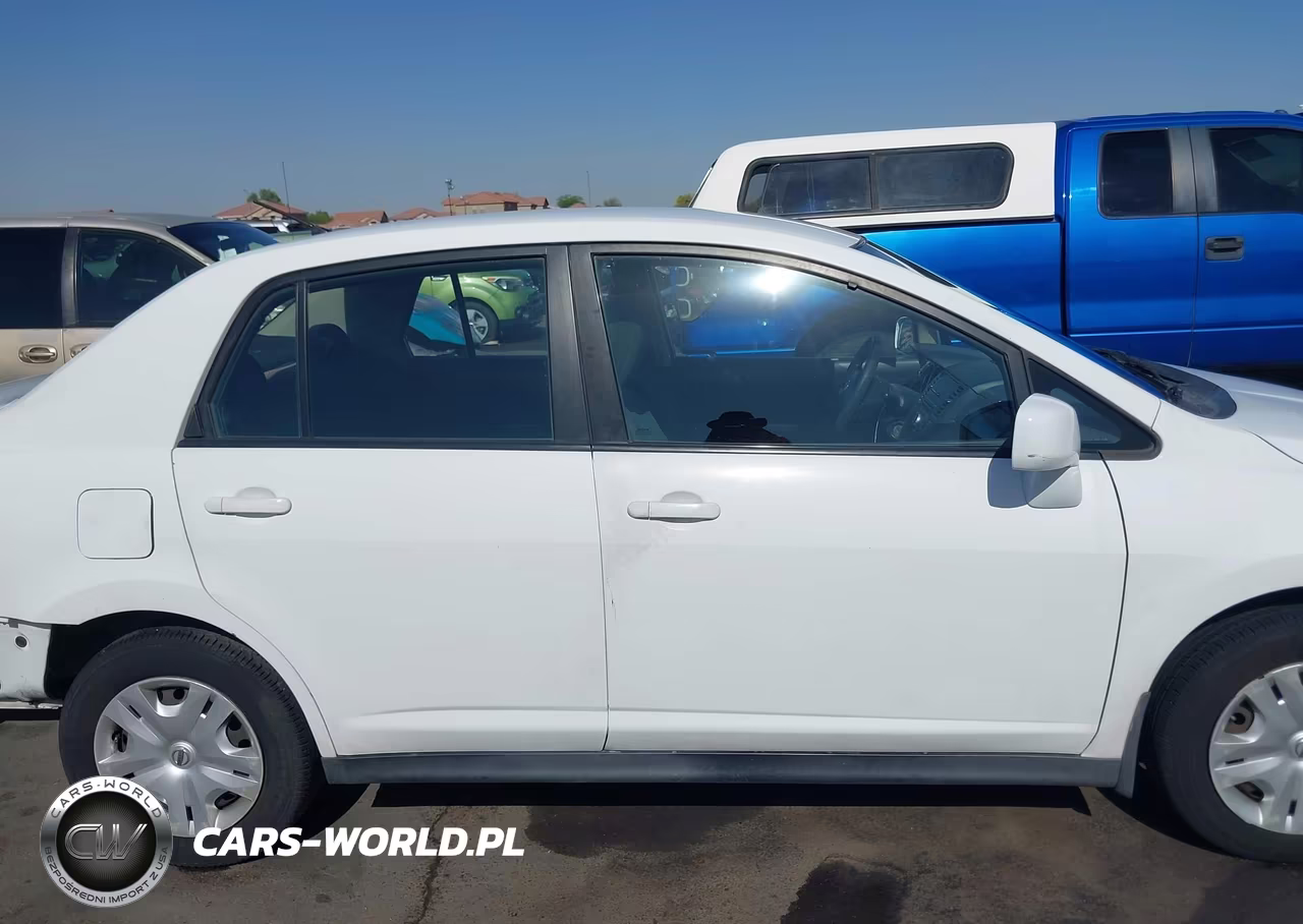2011 Nissan Versa 1.8S VIN:3N1BC1AP4BL449630 - 13