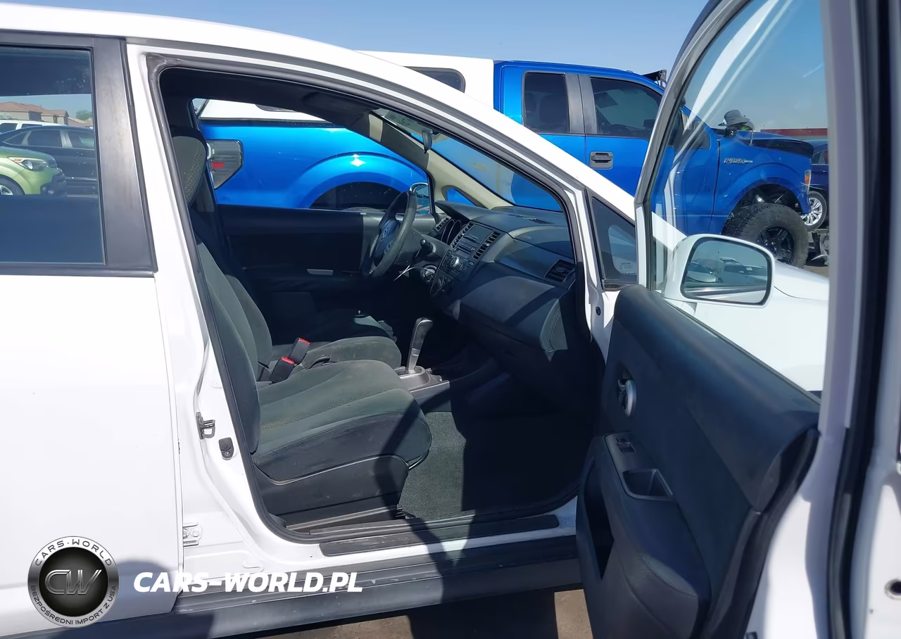 2011 Nissan Versa 1.8S VIN:3N1BC1AP4BL449630 - 5