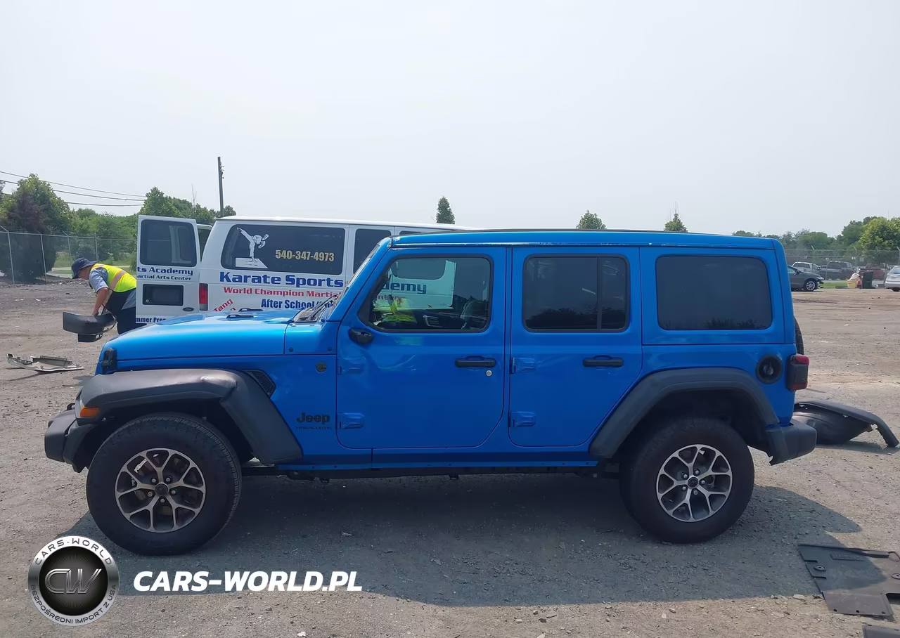 2025 Jeep Wrangler 4-Door Summit 4X4 VIN:1C4PJXDN0SW510391 - 15