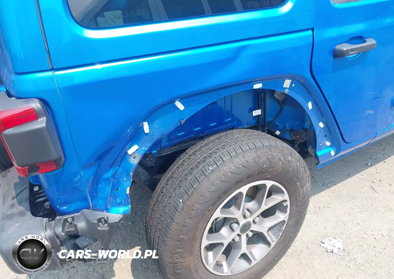 2025 Jeep Wrangler 4-Door Summit 4X4 VIN:1C4PJXDN0SW510391 - 6