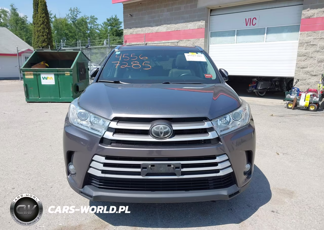 2018 Toyota Highlander Xle VIN:5TDJZRFH6JS546540 - 6