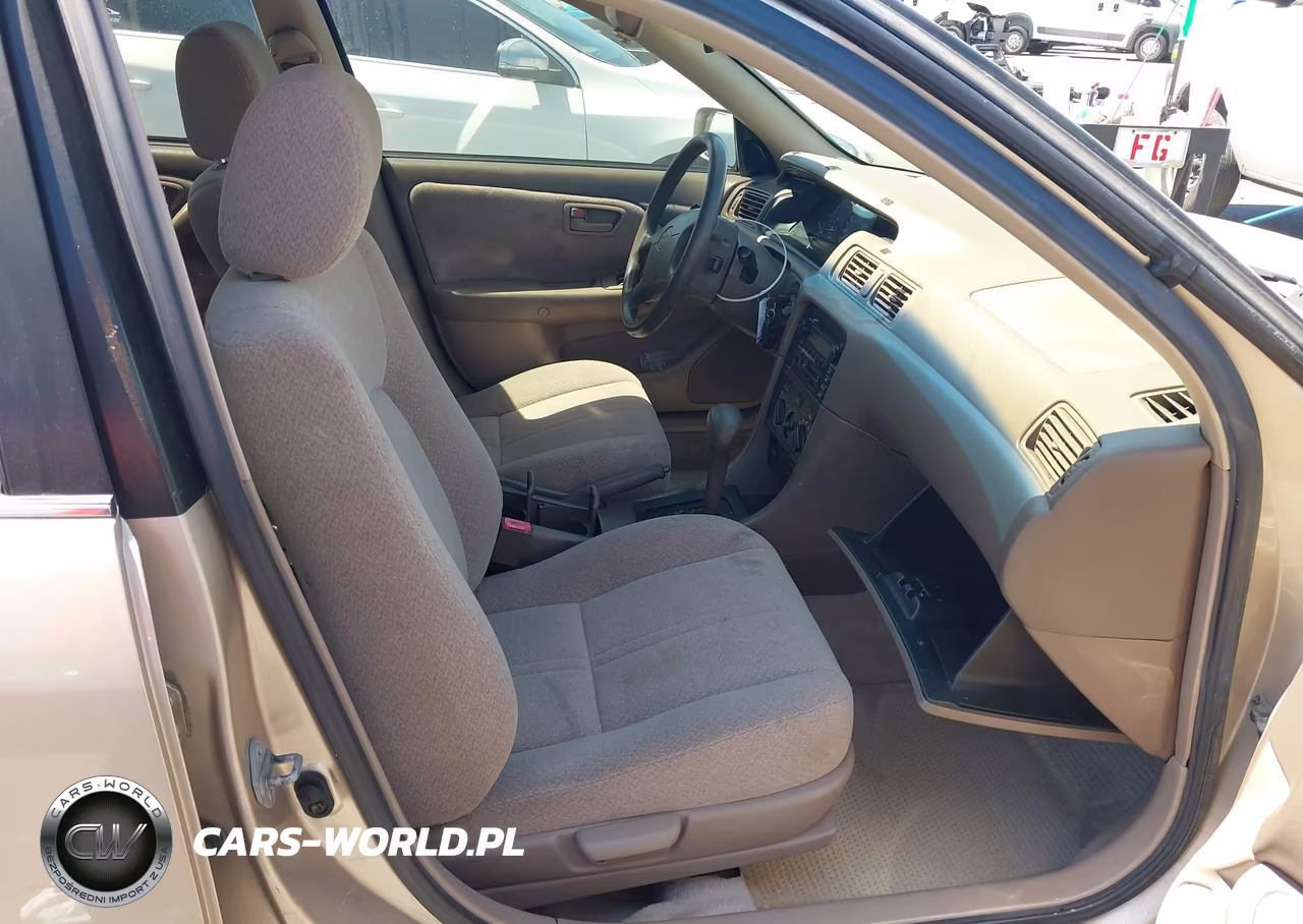 2001 Toyota Camry Le VIN:JT2BG22K110603838 - 5