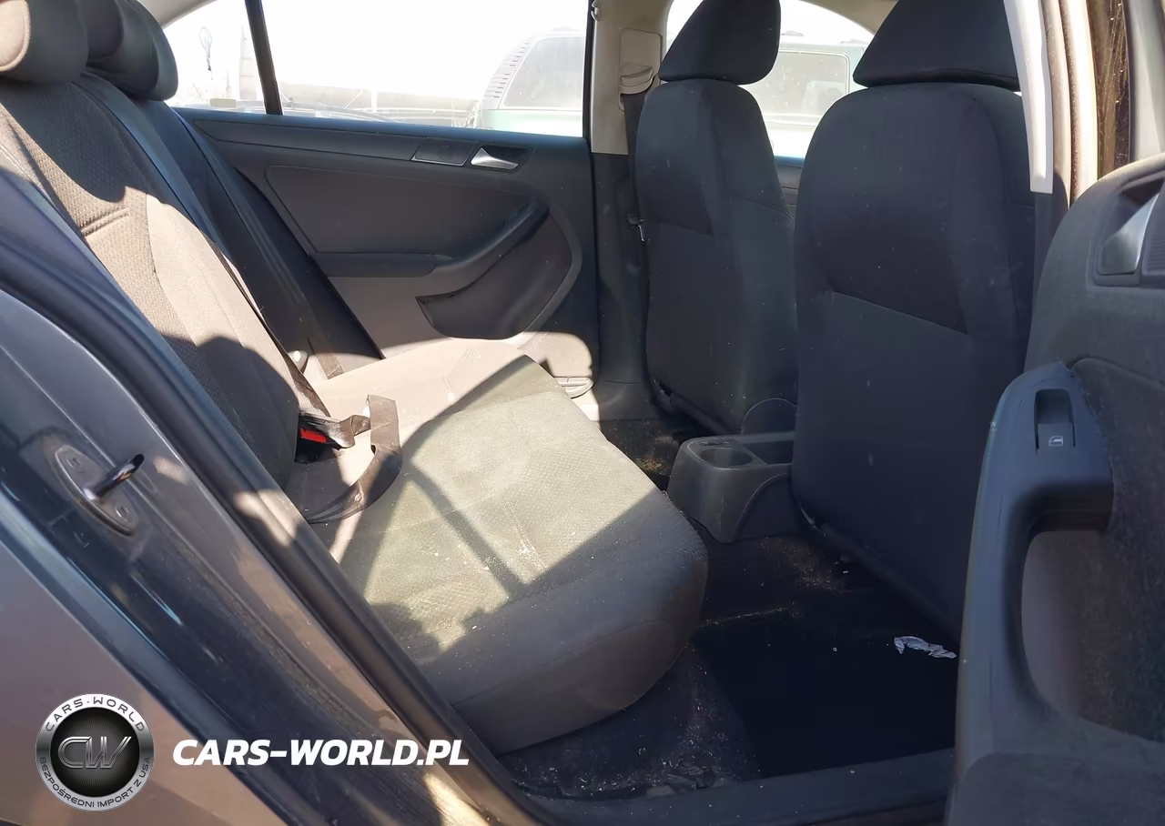 2012 Volkswagen Jetta 2.0L S VIN:3VW2K7AJ0CM347944 - 8